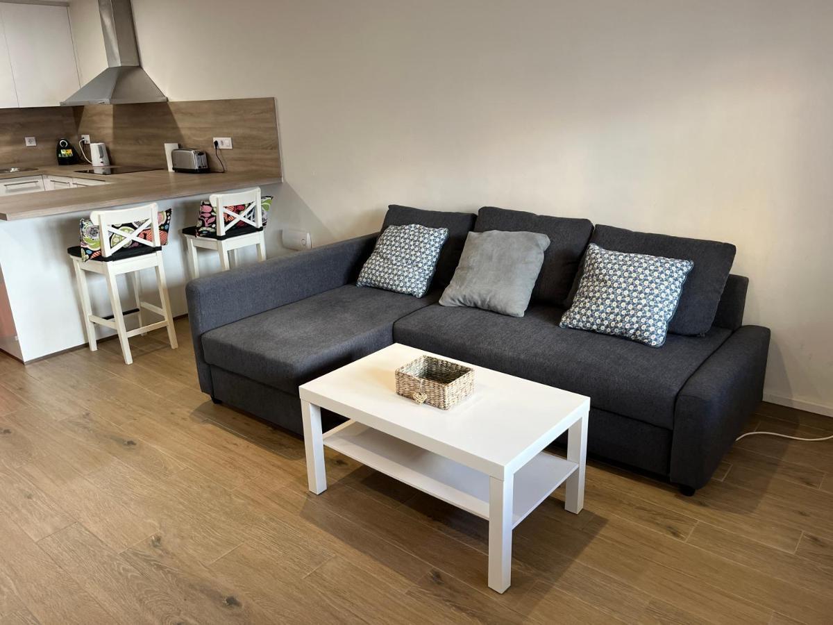 Apartamento En La Playa. Free Parking. Free Wifi L' Escala Esterno foto